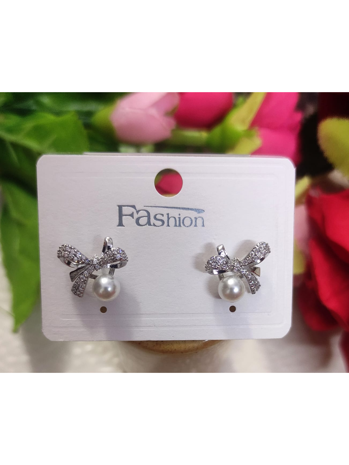 Bow Pearl Earring - Image 6