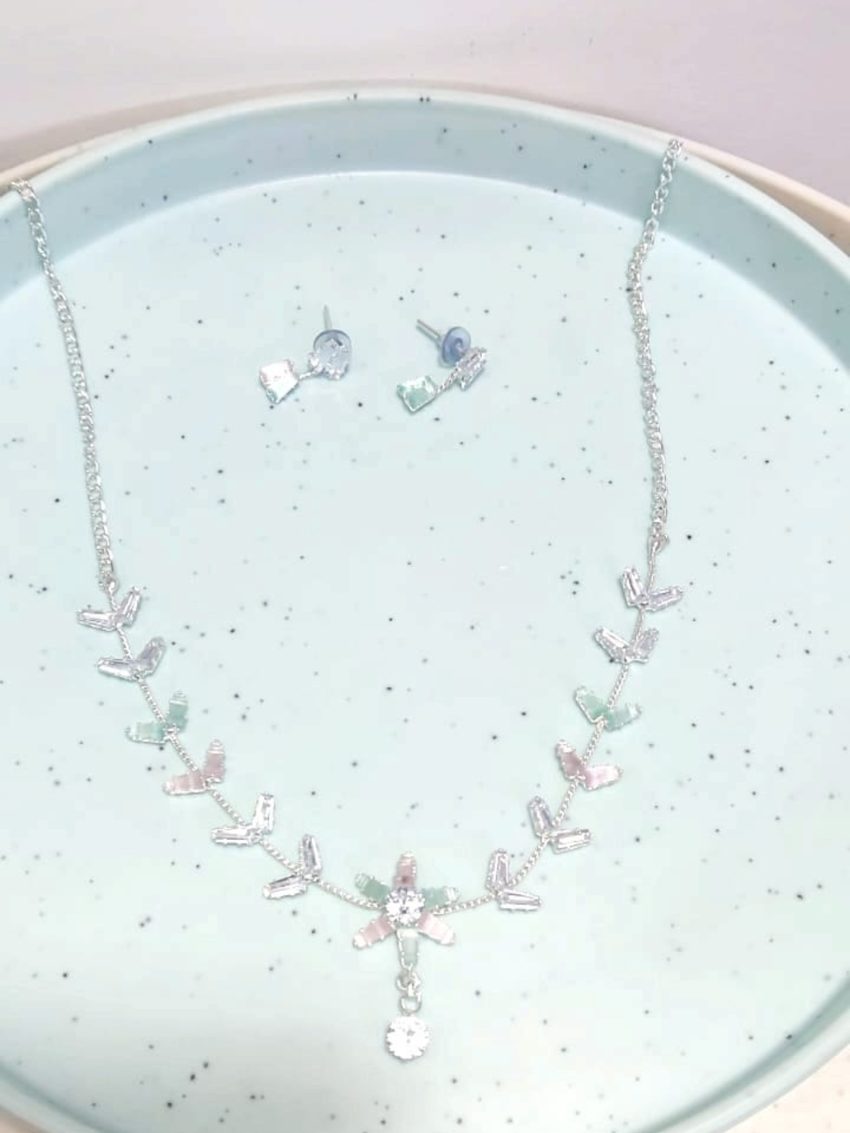 Satrangi Necklace Set