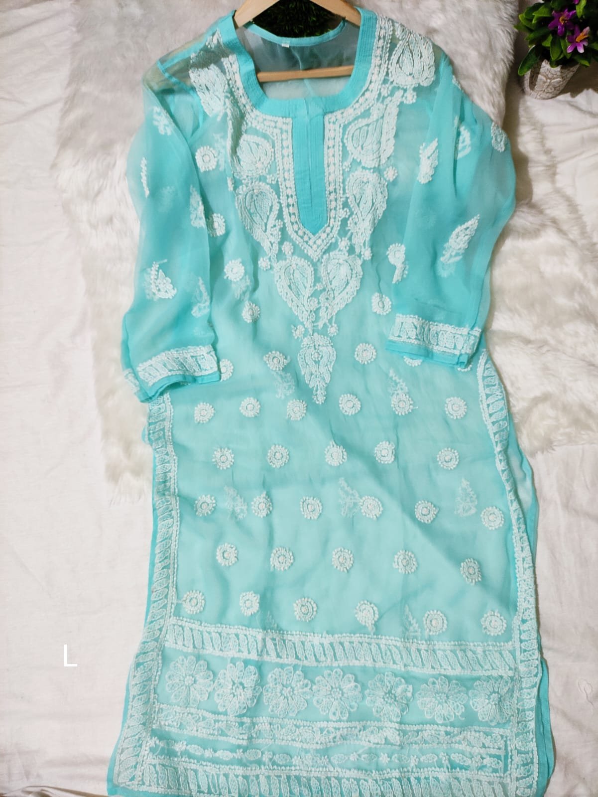 Hand Embriodered Lucknowi Chikankari Kurti(Inner Not Included) - Image 2