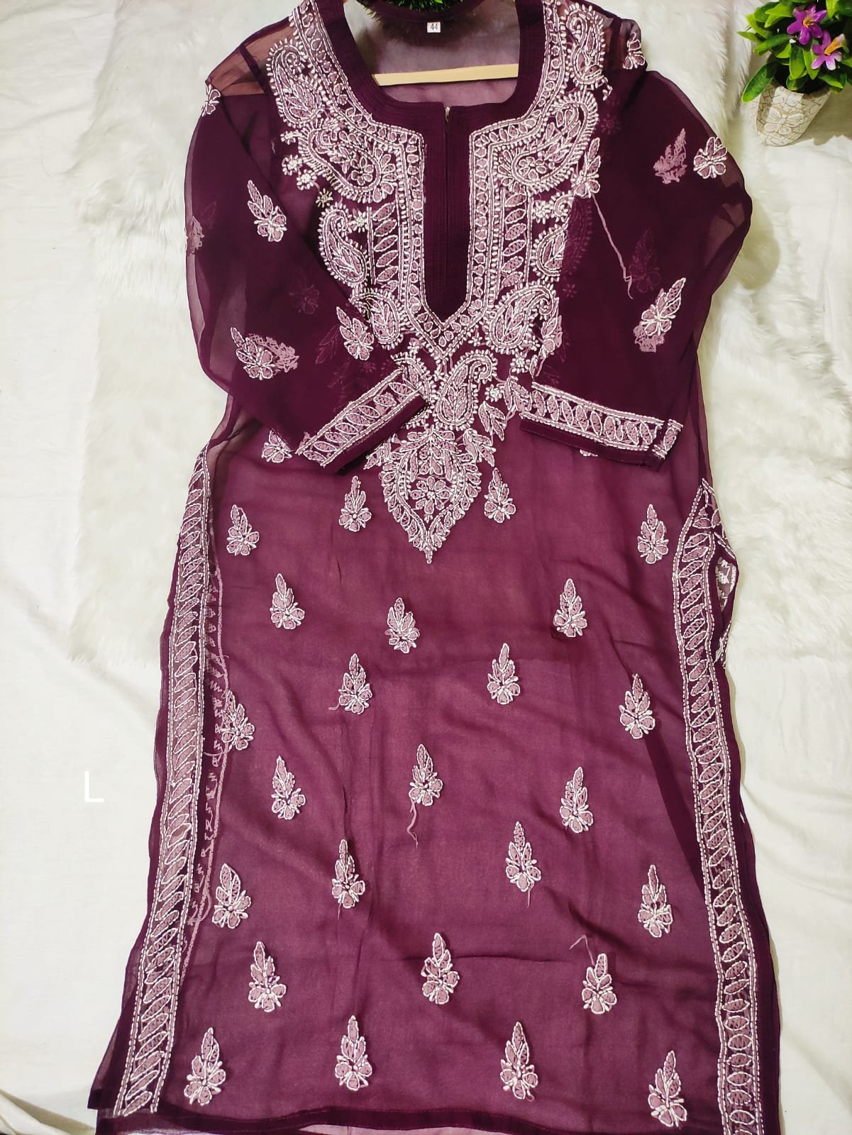 Hand Embriodered Lucknowi Chikankari Kurti(Inner Not Included) - Image 5