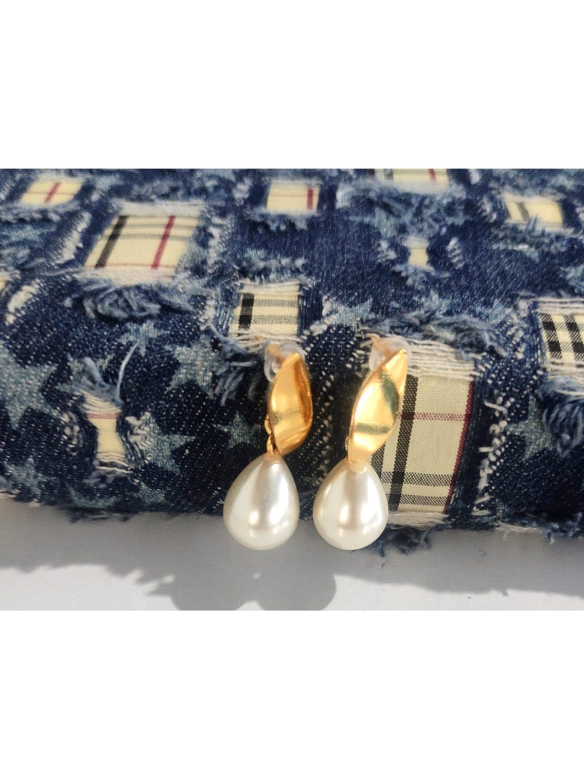 Pearl Earring - Image 2